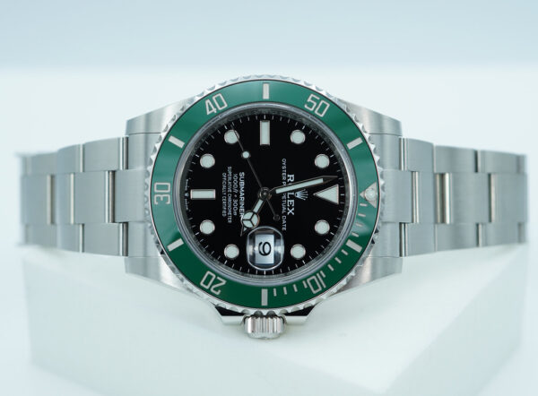 Rolex 126610LV SUBMARINER 41 GREEN MK1 BEZEL BLACK DIAL 2022 WARRANTY FULL SET - Image 9