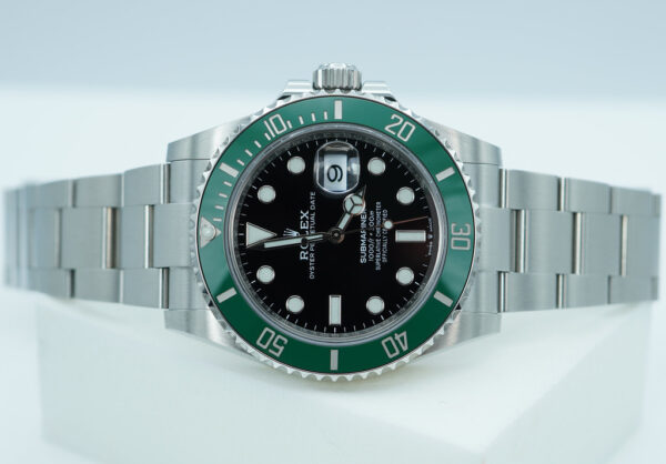 Rolex 126610LV SUBMARINER 41 GREEN MK1 BEZEL BLACK DIAL 2022 WARRANTY FULL SET - Image 10