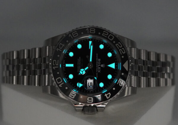 Rolex 126710GRNR GMT MASTER II BLACK GREY BEZEL JUBILEE BAND 2024 FULL SET - Image 11