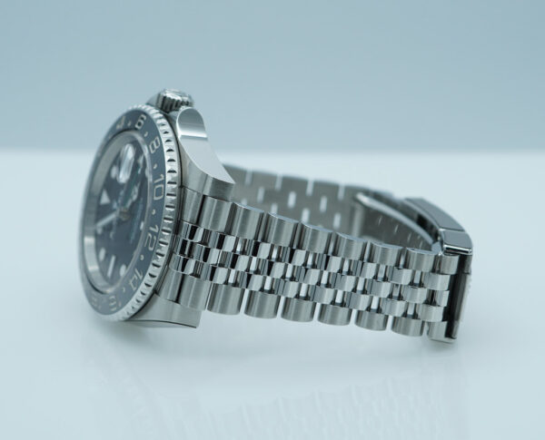 Rolex 126710GRNR GMT MASTER II BLACK GREY BEZEL JUBILEE BAND 2024 FULL SET - Image 5