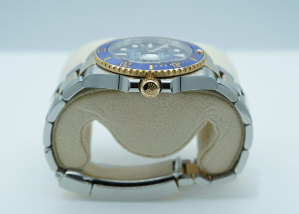 Rolex 126613LB SUBMARINER BLUESY 18K YELLOW GOLD STEEL BLUE DIAL 2022 FULL SET - Image 3
