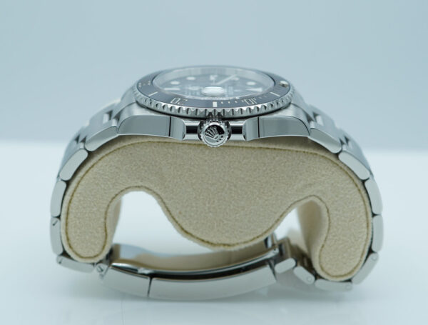 Rolex 126610LN SUBMARINER DATE 41 NEW MODEL 2023 WARRANTY FULL SET - Image 3