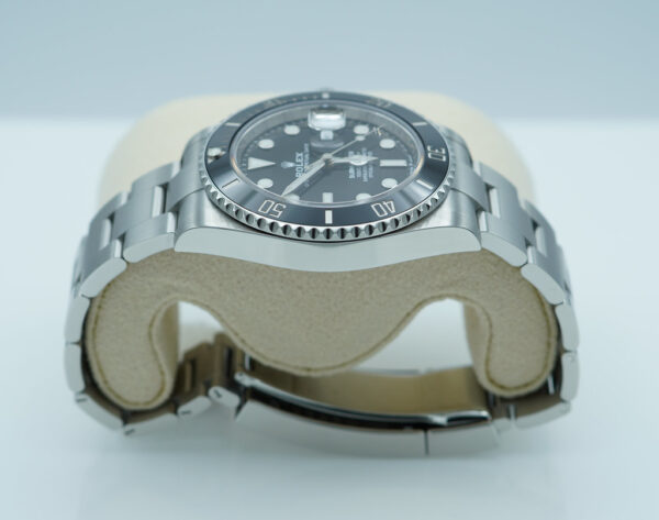 Rolex 126610LN SUBMARINER DATE 41 NEW MODEL 2023 WARRANTY FULL SET - Image 4