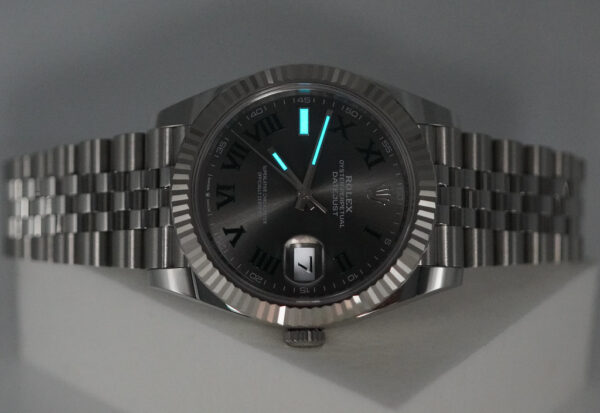 Rolex 126334 DATEJUST 41 FLUTED BEZEL WIMBLEDON DIAL JUBILEE BAND 2024 FULL SET - Image 10