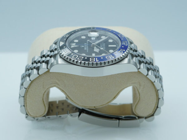 Rolex 126710BLNR GMT MASTER 2 BLACK BLUE BEZEL JUBILEE BAND 2020 FULL SET - Image 4
