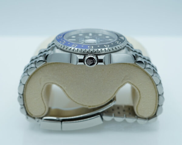 Rolex 126710BLNR GMT MASTER 2 BLACK BLUE BEZEL JUBILEE BAND 2020 FULL SET - Image 3