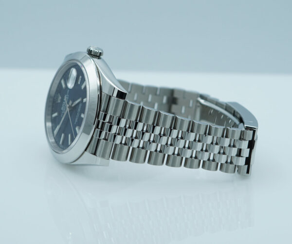 Rolex 126300 DATEJUST 41 BLUE STICK DIAL JUBILEE BAND 2024 FULL SET - Image 5