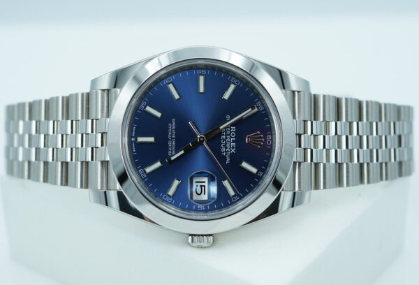 Rolex 126300 DATEJUST 41 BLUE STICK DIAL JUBILEE BAND 2024 FULL SET - Image 9