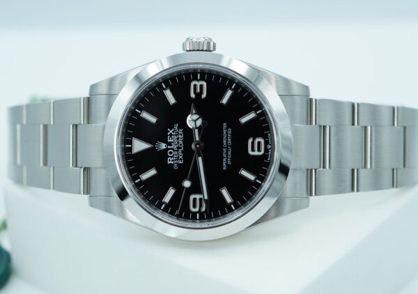 BRAND NEW Rolex 224270 EXPLORER FULL LUME DIAL NEW MODEL 40MM 2024 WARRANTY FULL SET - Image 10