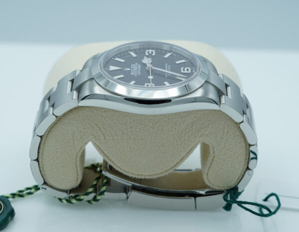 BRAND NEW Rolex 224270 EXPLORER FULL LUME DIAL NEW MODEL 40MM 2024 WARRANTY FULL SET - Image 4