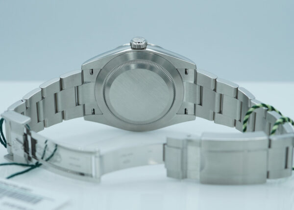 BRAND NEW Rolex 224270 EXPLORER FULL LUME DIAL NEW MODEL 40MM 2024 WARRANTY FULL SET - Image 8