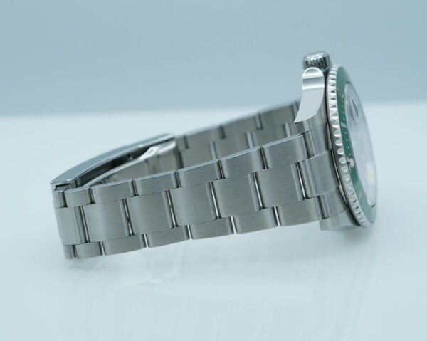 Rolex 126610LV SUBMARINER 41 GREEN MARK 2 BEZEL BLACK DIAL 2023 FULL SET - Image 6