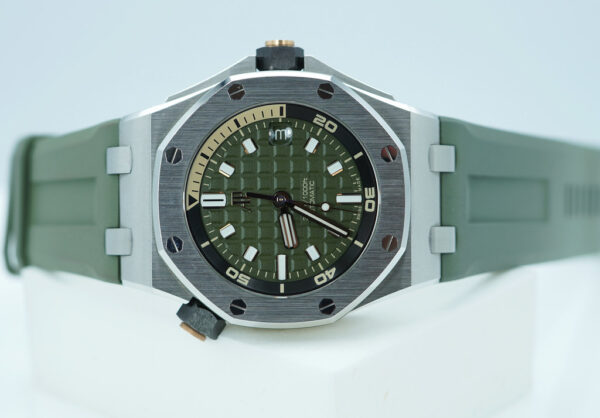 Audemars PIGUET ROYAL OAK OFFSHORE DIVER 15720ST KHAKI GREEN DIAL 2021 WARRANTY - Image 10