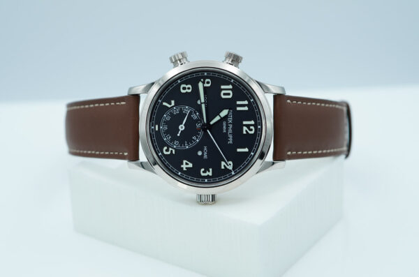 Patek PHILIPPE 5524G PILOT TRAVEL TIME WHITE GOLD BLUE DIAL 2023 NEW MOVEMENT FULL SET - Image 9