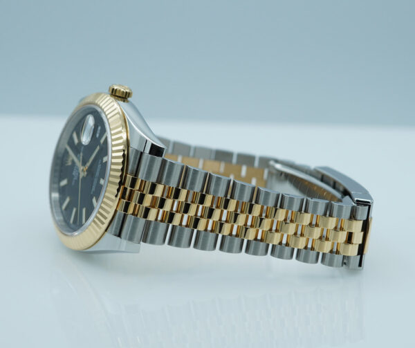 Rolex 126333 DATEJUST 41 YELLOW GOLD STEEL BLACK DIAL JUBILEE BAND 2024 FULL SET - Image 5