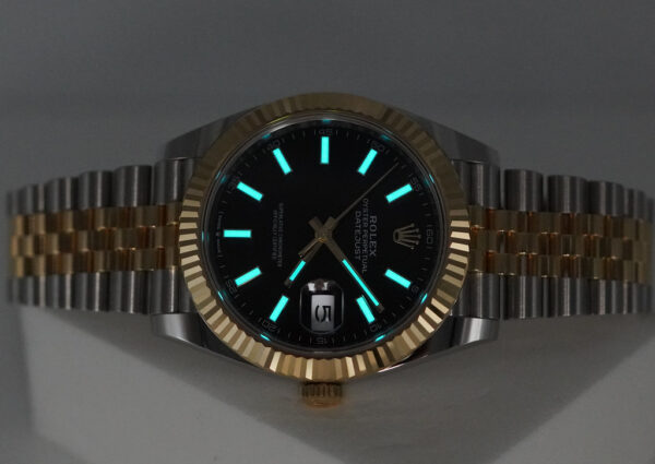 Rolex 126333 DATEJUST 41 YELLOW GOLD STEEL BLACK DIAL JUBILEE BAND 2024 FULL SET - Image 11