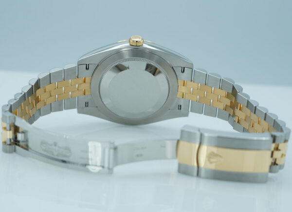 Rolex 126333 DATEJUST 41 YELLOW GOLD STEEL BLACK DIAL JUBILEE BAND 2024 FULL SET - Image 8