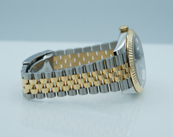 Rolex 126333 DATEJUST 41 YELLOW GOLD STEEL BLACK DIAL JUBILEE BAND 2024 FULL SET - Image 6