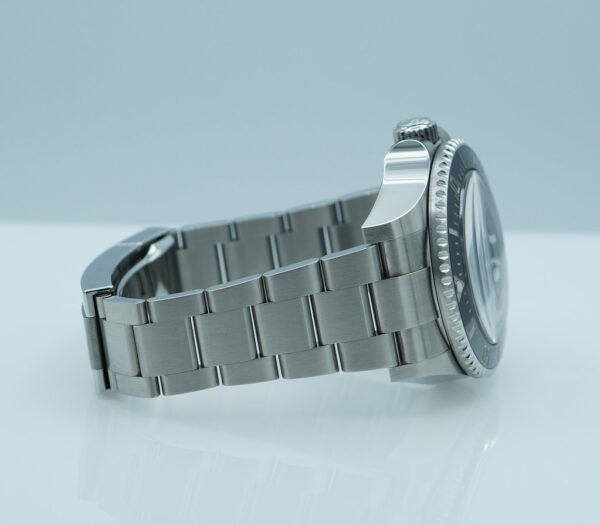 Rolex 136660 DEEPSEA D BLUE DIAL JAMES CAMERON 2022 WARRANTY FULL SET - Image 6