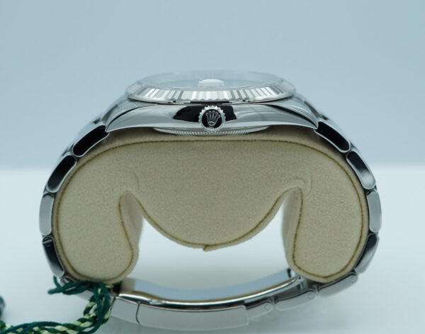 BRAND NEW Rolex 126334 DATEJUST 41 FLUTED BEZEL WIMBLEDON DIAL OYSTER BAND 2025 FULL SET - Image 3