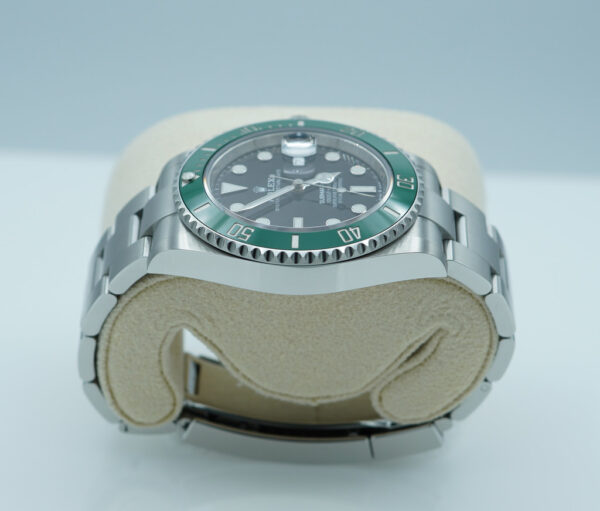 Rolex 126610LV SUBMARINER 41 GREEN MARK 1 BEZEL 2022 WARRANTY FULL SET - Image 4