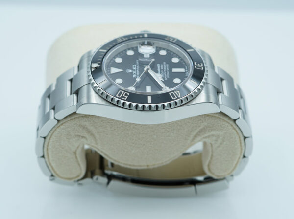 Rolex 126610LN SUBMARINER DATE 41 NEW MODEL 2023 WARRANTY FULL SET - Image 4