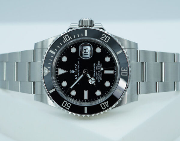 Rolex 126610LN SUBMARINER DATE 41 NEW MODEL 2023 WARRANTY FULL SET - Image 10