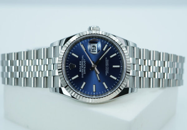 Rolex 126234 DATEJUST 36 FLUTED BEZEL BLUE DIAL JUBILEE BAND WARRANTY FULL SET - Image 10