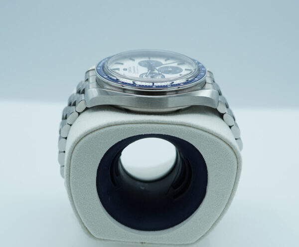 Omega SPEEDMASTER SILVER SNOOPY AWARD 50TH ANNIVERSARY EXTRA 3861 BRACELET 2022 FULL SET - Image 4