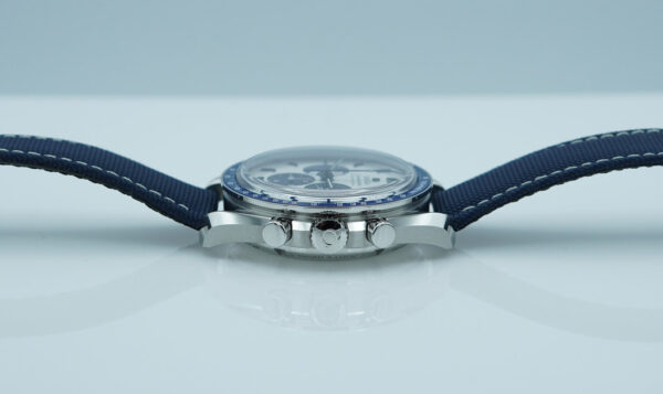 BRAND NEW Omega SPEEDMASTER SILVER SNOOPY AWARD 50TH ANNIVERSARY 2025 FULL SET - Image 3