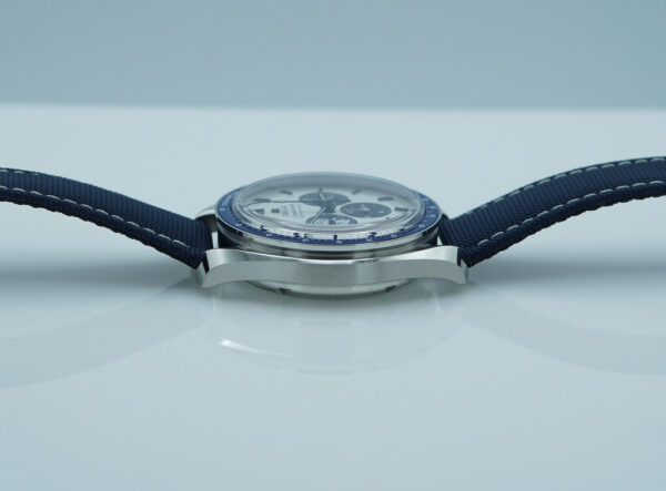 BRAND NEW Omega SPEEDMASTER SILVER SNOOPY AWARD 50TH ANNIVERSARY 2025 FULL SET - Image 4