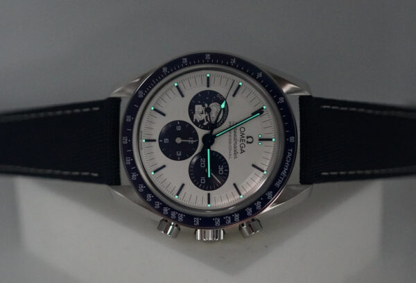 BRAND NEW Omega SPEEDMASTER SILVER SNOOPY AWARD 50TH ANNIVERSARY 2025 FULL SET - Image 11