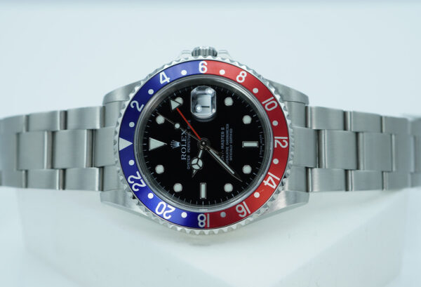 Rolex 16710B GMT MASTER II PEPSI RED BLUE BEZEL Z SERIAL BOXES PAPERS - Image 10