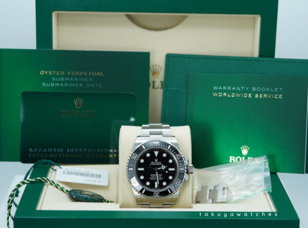 Rolex 124060 SUBMARINER NO DATE 41 NEW MODEL 2022 WARRANTY FULL SET - Image 2