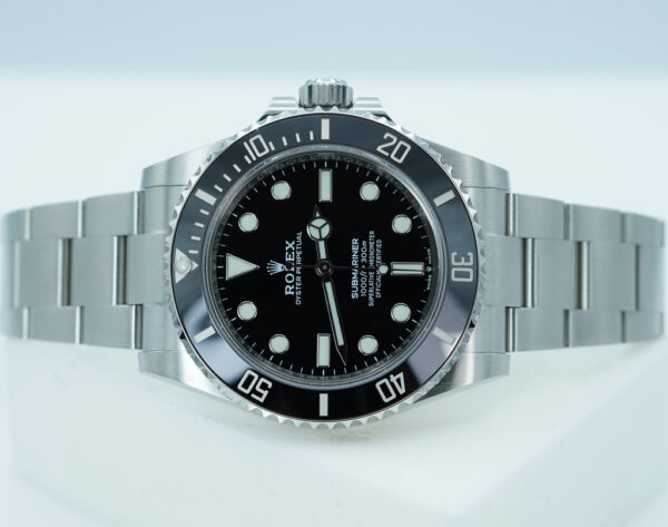 Rolex 124060 SUBMARINER NO DATE 41 NEW MODEL 2022 WARRANTY FULL SET - Image 10