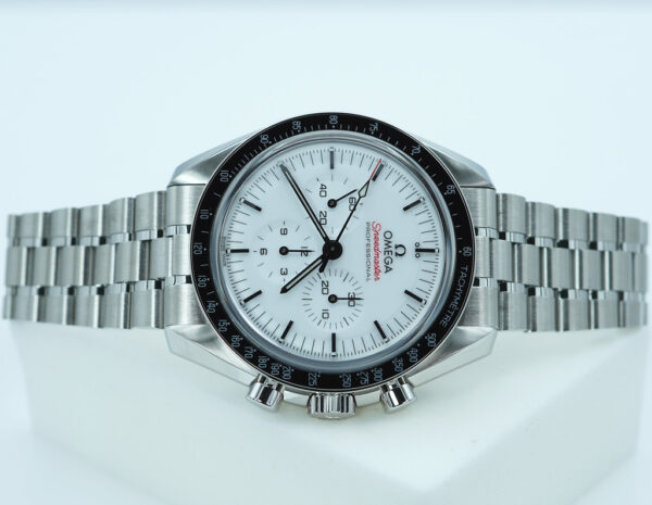BRAND NEW Omega SPEEDMASTER PROFESSIONAL MOONWATCH WHITE DIAL 2024 WARRANTY FULL SET - Image 9