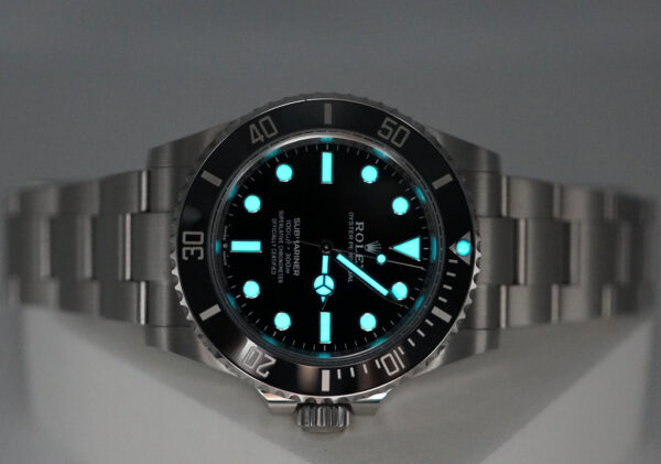 Rolex 124060 SUBMARINER NO DATE 41 NEW MODEL 2023 WARRANTY FULL SET - Image 11