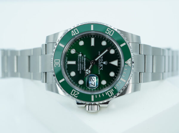 Rolex 116610LV SUBMARINER HULK GREEN DIAL GREEN BEZEL 2019 FULL SET - Image 9