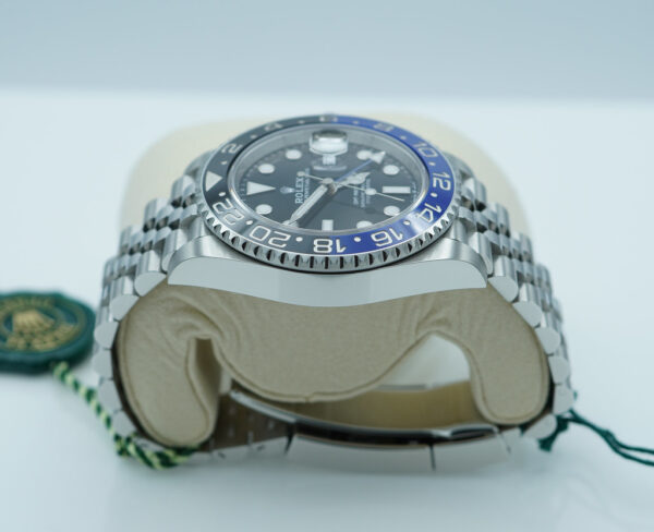 BRAND NEW Rolex 126710BLNR GMT MASTER 2 BLACK BLUE BEZEL JUBILEE 2025 FULL SET - Image 4