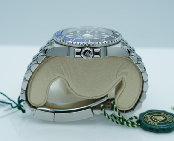 BRAND NEW Rolex 126710BLNR GMT MASTER 2 BLACK BLUE BEZEL JUBILEE 2025 FULL SET - Image 3