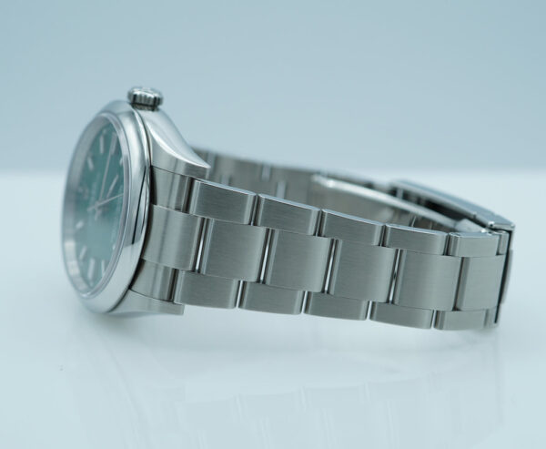 NEW Rolex 124300 OYSTER PERPETUAL 41 GREEN DIAL 2025 WARRANTY FULL SET - Image 5