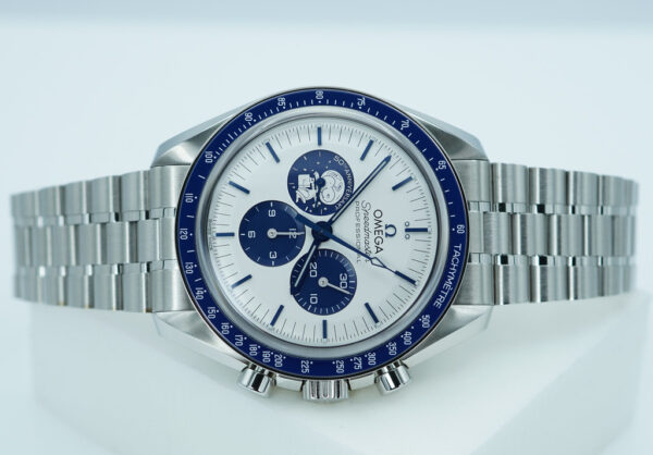 Omega SPEEDMASTER SILVER SNOOPY AWARD 50TH ANNIVERSARY EXTRA 3861 BRACELET 2025 FULL SET - Image 9