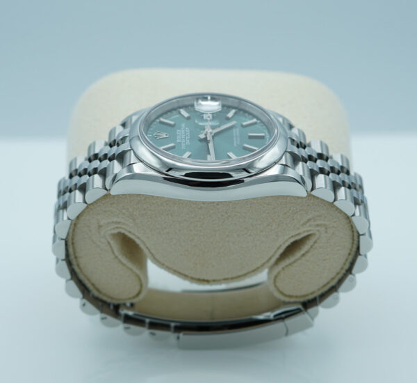 Rolex 126200 DATEJUST 36 MINT GREEN DIAL JUBILE BAND 2023 WARRANTY FULL SET - Image 4