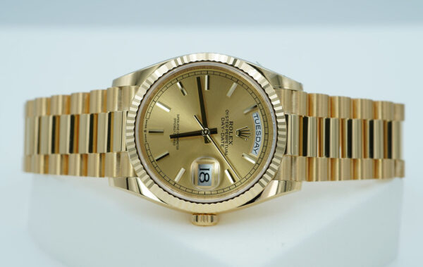 Rolex 128238 DAY DATE 36 18K YELLOW GOLD CHAMPAGNE DIAL 2024 WARRANTY FULL SET - Image 9