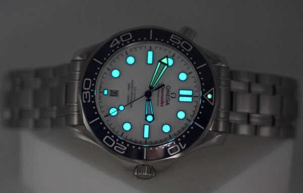 Omega SEAMASTER DIVER 300M TOKYO 2020 OLYMPICS WHITE DIAL BLUE BEZEL FULL SET - Image 11