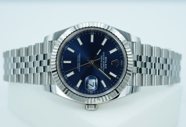 Rolex 126334 DATEJUST 41 FLUTED BEZEL BLUE STICK DIAL JUBILEE BAND WARRANTY FULL SET - Image 9
