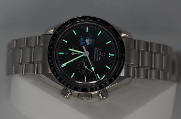 Omega SPEEDMASTER SNOOPY EYES ON THE STARS LIMITED EDITION BOXES PAPERS - Image 11