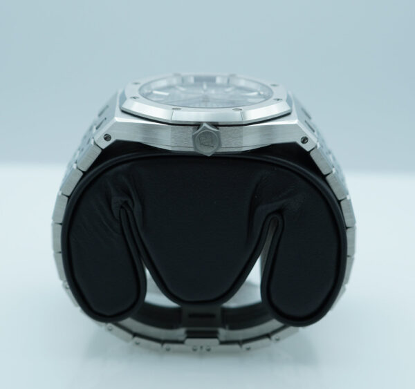 NEW Audemars PIGUET ROYAL OAK STEEL 15550ST GREY DIAL 37MM 2023 FULL SET - Image 3