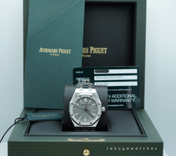 NEW Audemars PIGUET ROYAL OAK STEEL 15550ST GREY DIAL 37MM 2023 FULL SET - Image 2