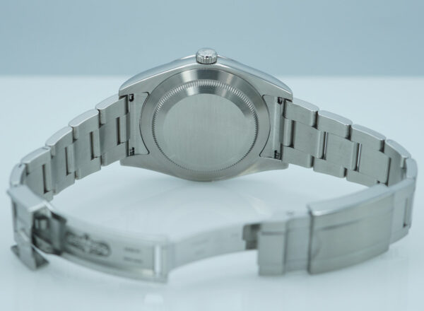 Rolex 214270 EXPLORER STAINLESS STEEL MARK 1 DIAL 39MM DISCONTINUED BOX & PAPER - Image 8